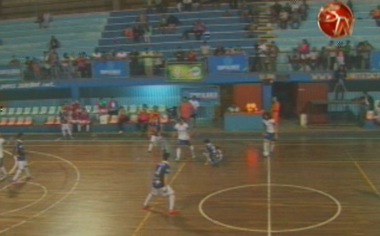 PZ Futsal cayó ante el líder Grupo Line pero se mantiene en puesto de clasificación