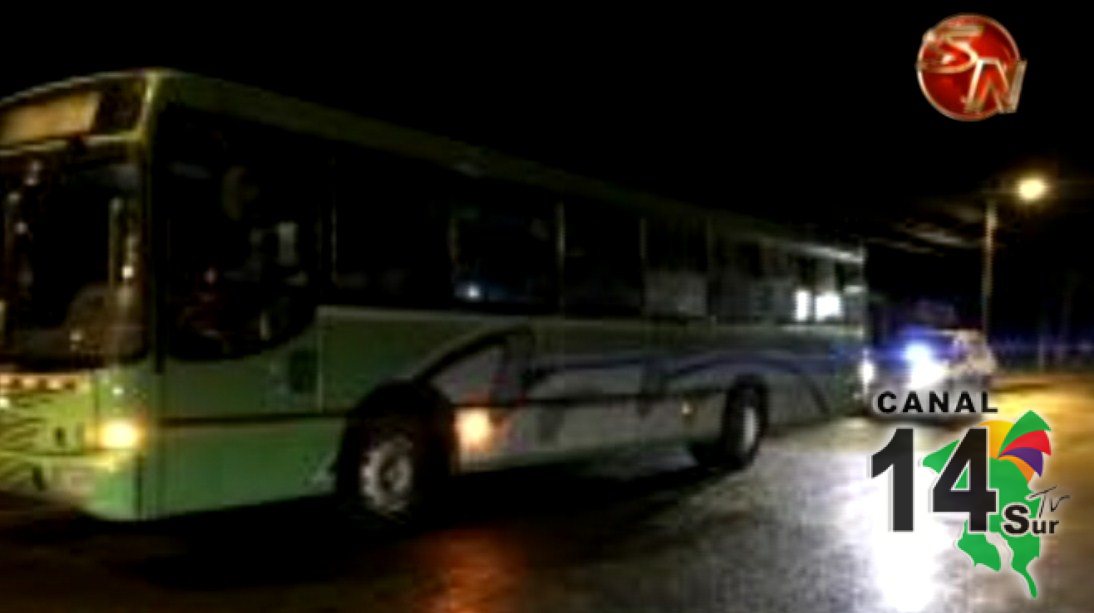 Pasajeros evitaron un asalto a un chofer de Bus en Golfito