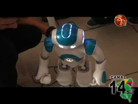 Estudiantes del Colegio Científico se preparan para el Robotifest 2016