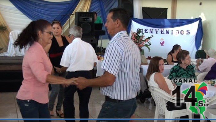 Fiestón para adultos mayores en Villa Ligia