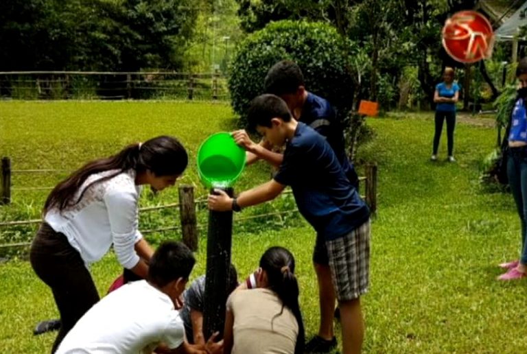 Niños y jóvenes participaron en convivio