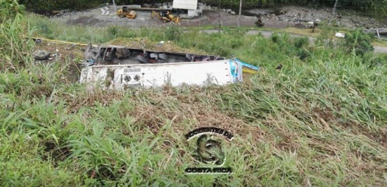 Gobierno decretó tres días de duelo por accidente en Cinchona (Comunicado Oficial)