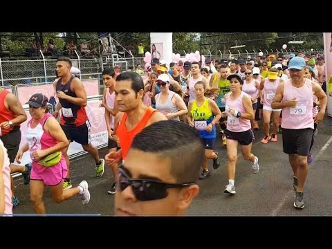 Cientos de personas fueron parte de la carrera contra el cáncer de mama