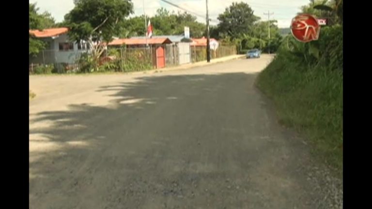 ADI de Repunta sigue en gestiones para asfaltar vía