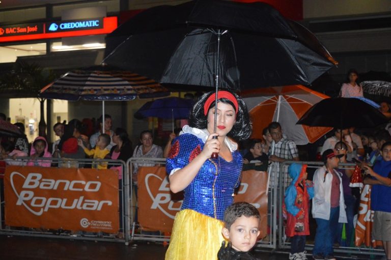 Fotos | Desfile Festival Luces del Valle 2016