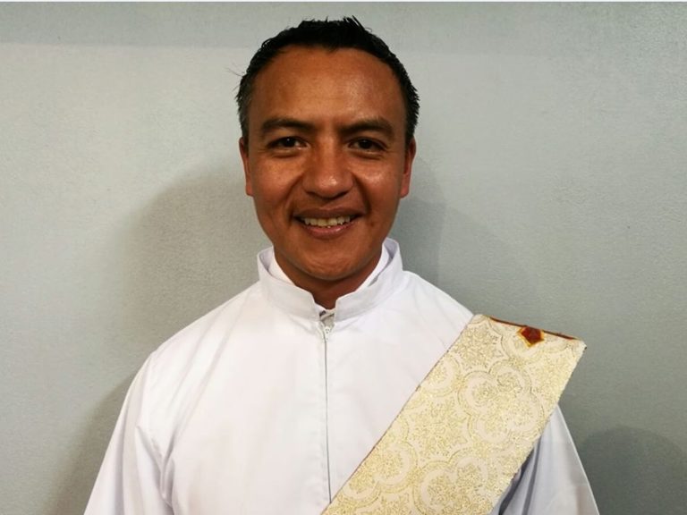 Misioneros Trinitarios viven ordenación del presbítero César Atilio en Puerto Jiménez