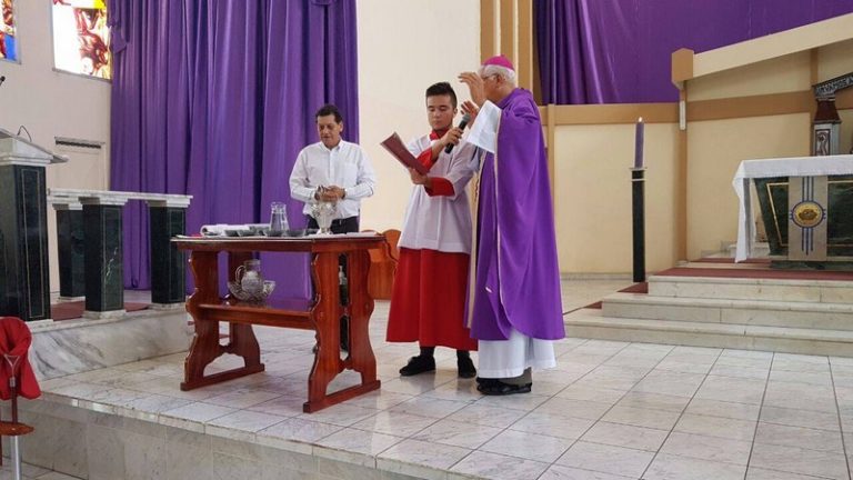 Eucaristía Miércoles de Ceniza en la Catedral de San Isidro de El General