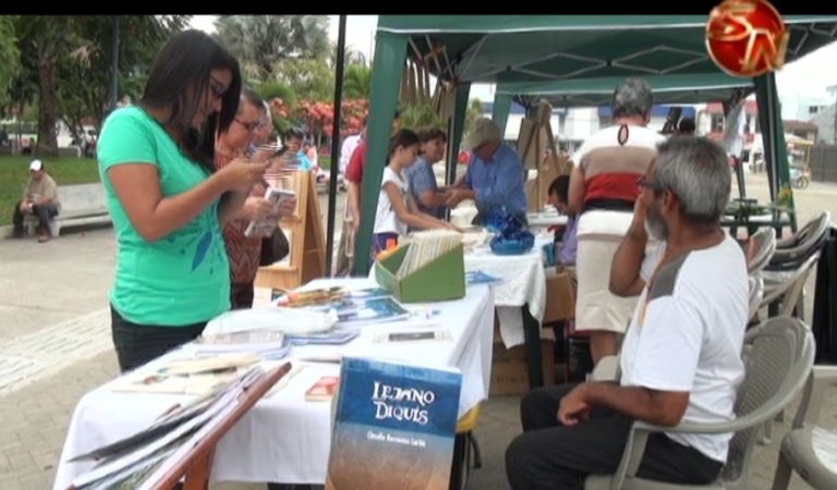 Escritores generaleños promueven la lectura durante Feria