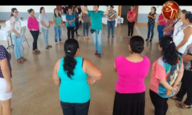 25 mujeres de Buenos Aires y Coto Brus participan en talleres