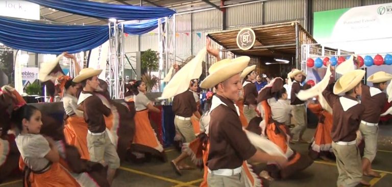 Bailes Folklóricos Almácigo de Pérez Zeledón resalta el talento de niños y jóvenes