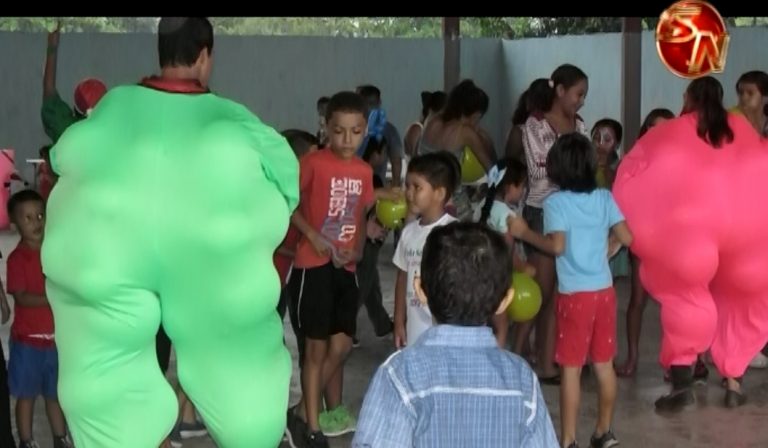 Realizan Festival Familiar Navideño en Sierpe