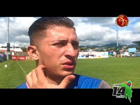 Bryan Segura comenzó a trabajar en cancha