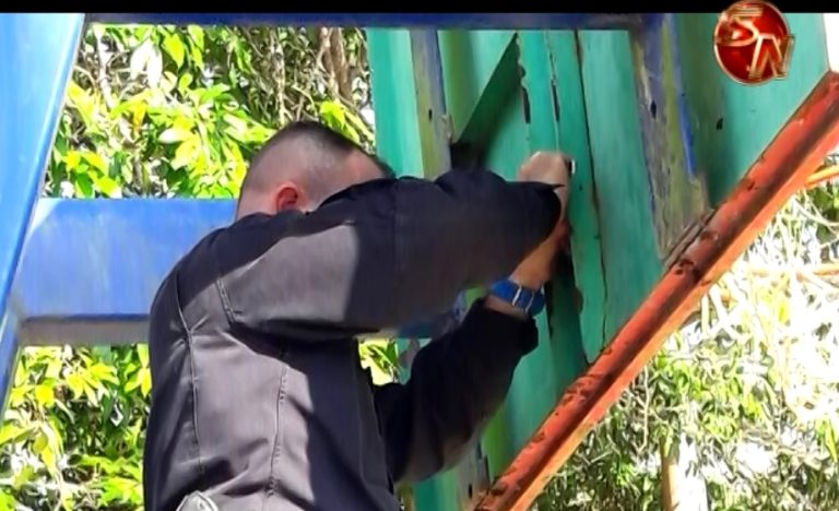 Oficiales ayudaron a reparar cancha de baloncesto en Lomas de Cocorí