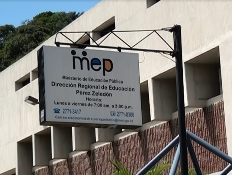 Durante dos días se realizaron jornadas de capacitación para docentes y administrativos en Pérez Zeledón
