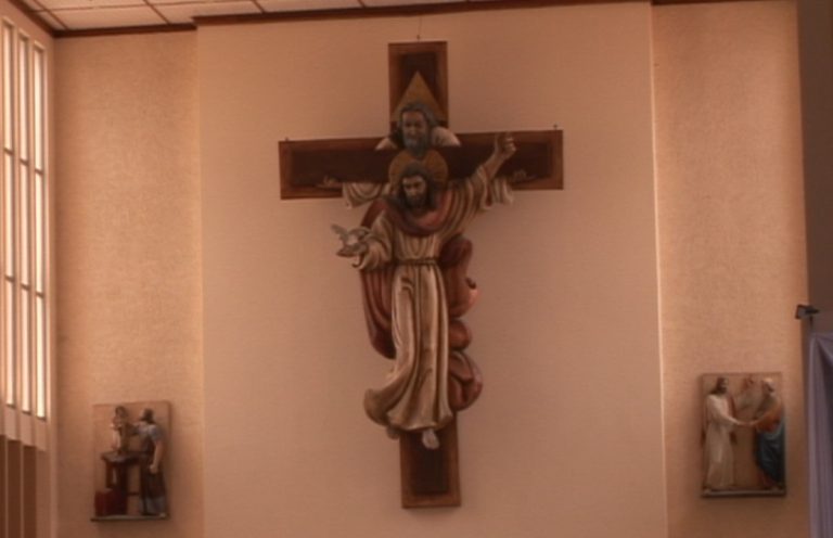 Sustraen equipos y vasos sagrados en el templo de Las Esperanzas