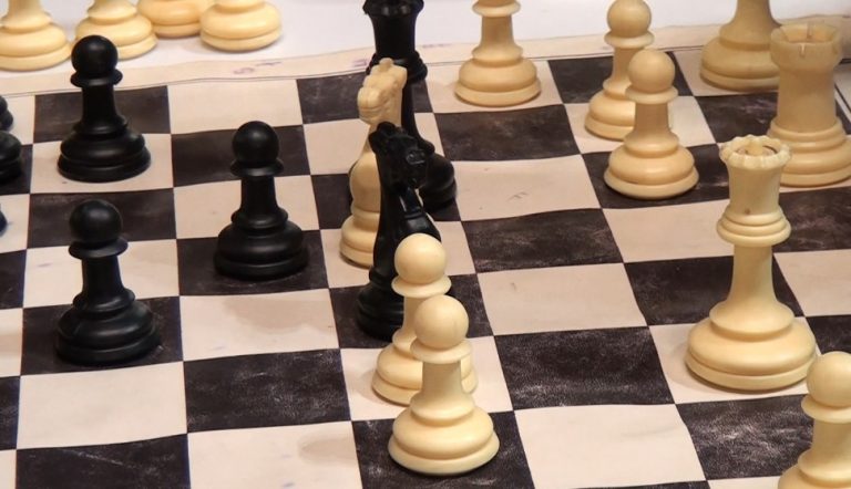 Promueven la práctica del ajedrez en las escuelas y colegios