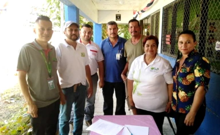 Centros educativos de Osa recibieron materiales por parte de la Municipalidad