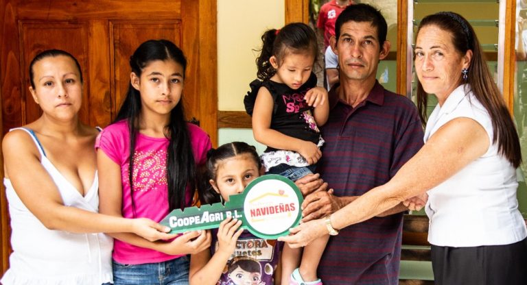 Familia en Los Ángeles de Páramo tiene casa nueva gracias a CoopeAgri R.L.