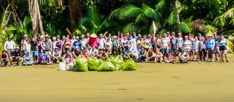 Este domingo limpiarán playa Dominical