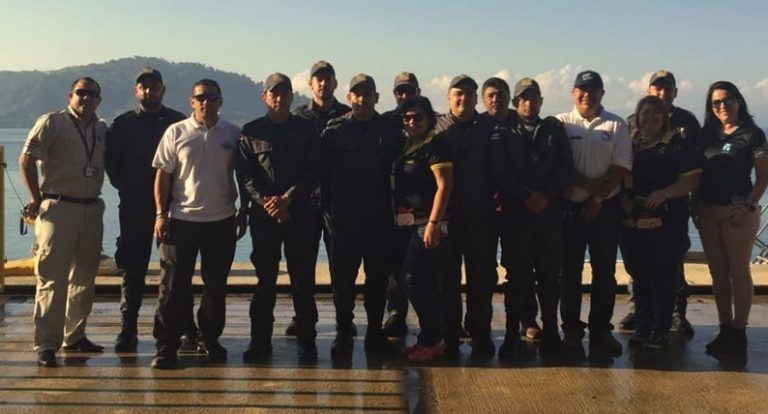 Ministerio de Salud en Golfito realiza visitas al crucero que traslada a los peregrinos