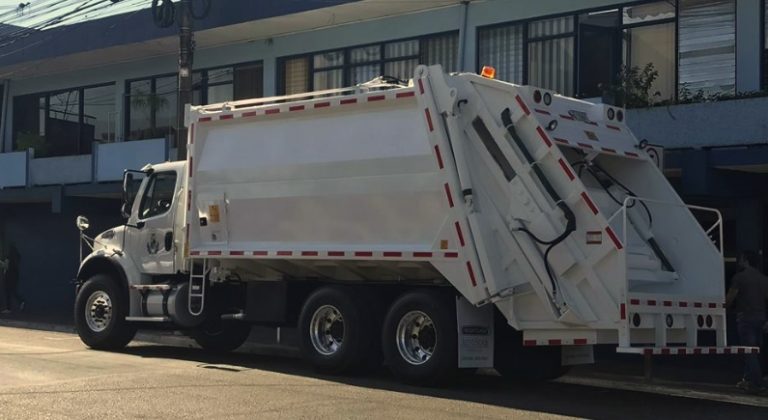 Municipalidad de Pérez Zeledón adquiere nuevo camión para recolectar la basura
