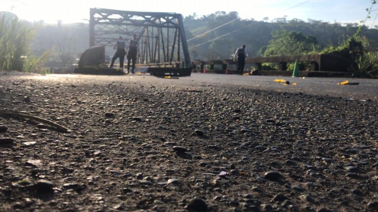 Un motociclista perdió la vida en el puente de San Pedro en Pérez Zeledón