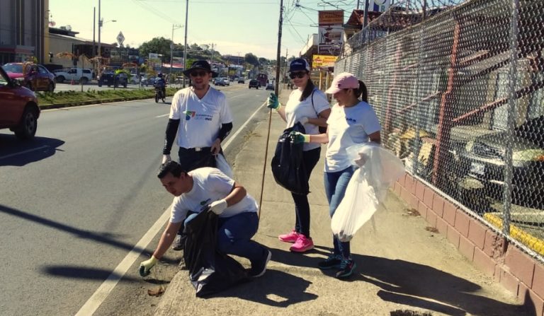 Funcionarios del INS recogieron desechos en San Isidro de El General