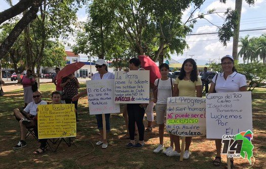 Vecinos de Buenos Aires dicen no a la contaminación del Río Ceibo