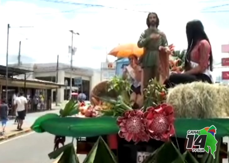 Festival de talentos, ranchero, subasta, desfile y más en Fiestas Patronales