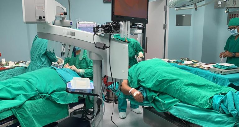 Esperan operar a 120 pacientes con cataratas en jornada intensa en el Hospital de Ciudad Neily