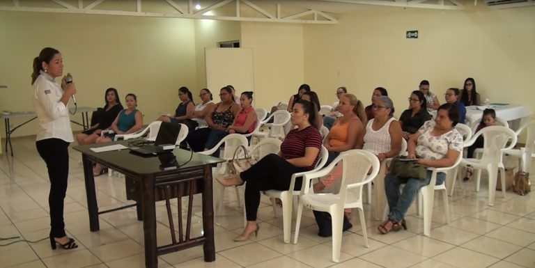 Se realizó el primer encuentro de mujeres emprendedoras en San Isidro de El General