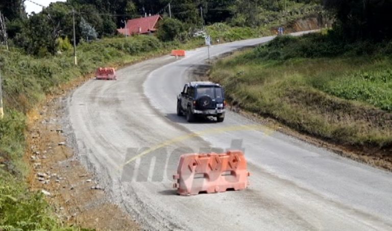 Mejoramiento de 25 Km entre El Empalme y Ojo de Agua alcanzó un 30% de avance