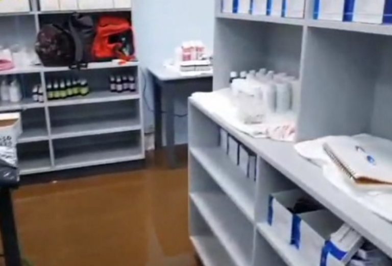 Imágenes muestran daños al Área de Salud de Golfito tras inundaciones
