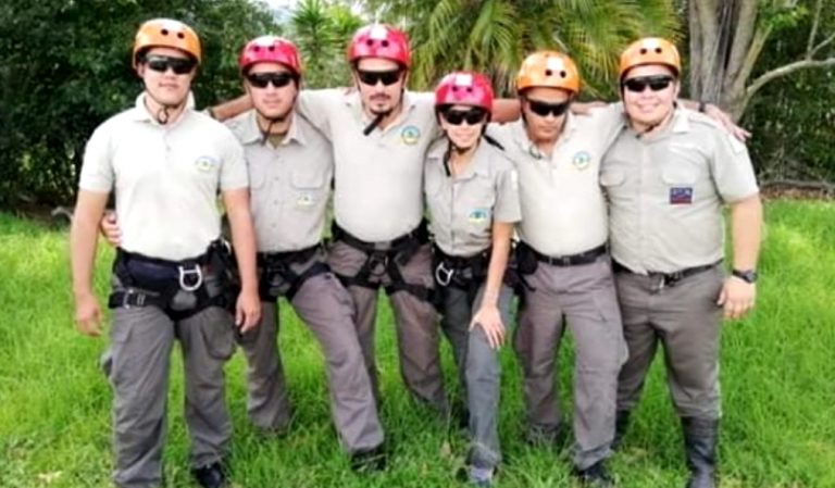 Funcionarios de la Reserva Forestal Golfo Dulce reciben capacitación con instructores estadounidenses