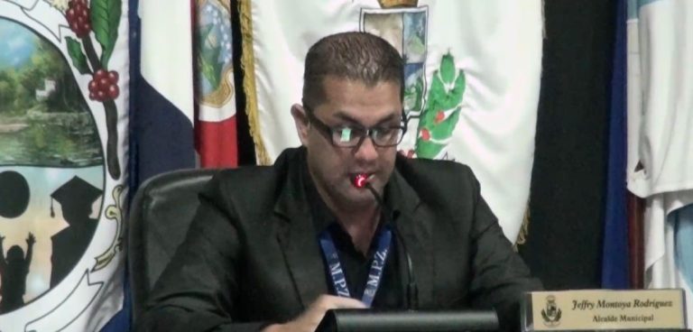Intervención de caminos y puentes en Cajón, Daniel Flores y Platanares realiza la Municipalidad