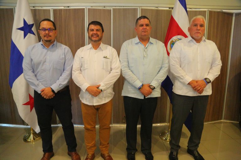 Ministro de Seguridad Pública visitará el Tapón del Darién para conocer de cerca la realidad de los migrantes que vienen hacia Costa Rica
