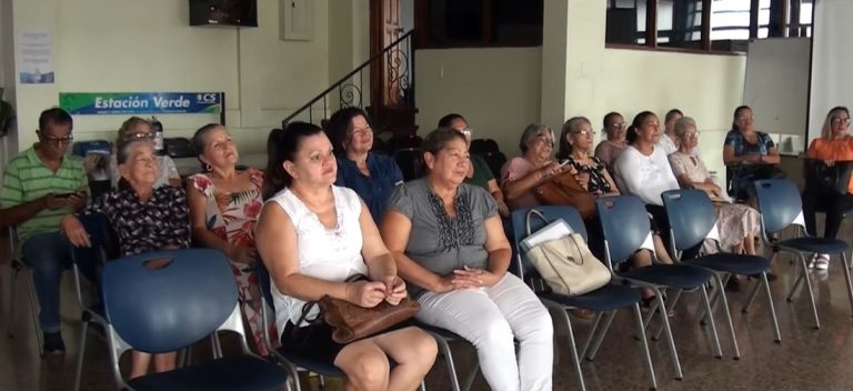 Brindan talleres para personas adultas mayores durante noviembre