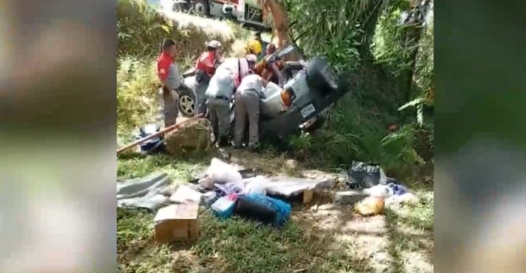 Cuatro miembros de una familia graves tras accidente en Boruca de Buenos Aires