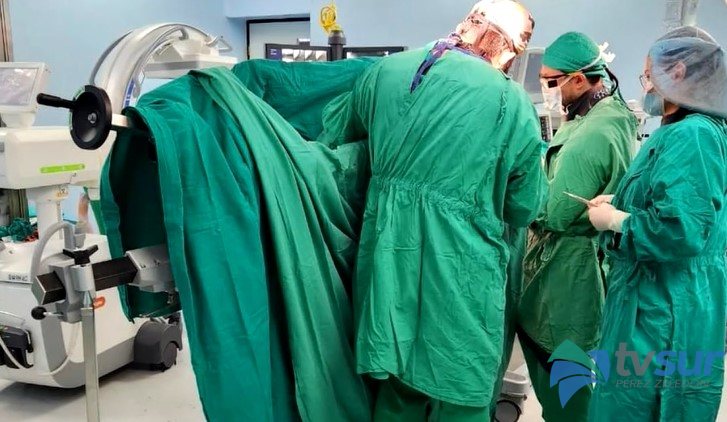 Realizan primera cirugía de cadera en el Hospital Juana Pirola de Coto Brus