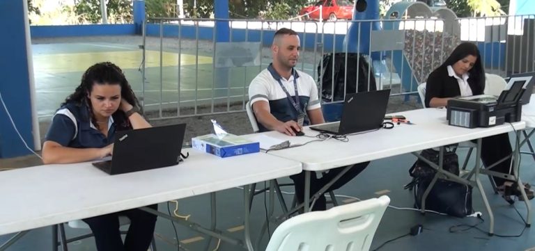 En el Polideportivo los adultos mayores en extrema pobreza pueden exonerar impuestos