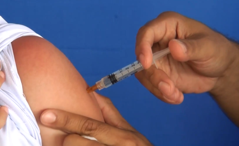 Completar la vacunación contra sarampión y la próxima campaña contra la influenza, dos grandes retos 