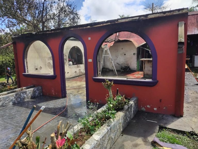 Un incendio consumió una casa en Montecarlo de Cajón, los hechos se presentaron esta madrugada  