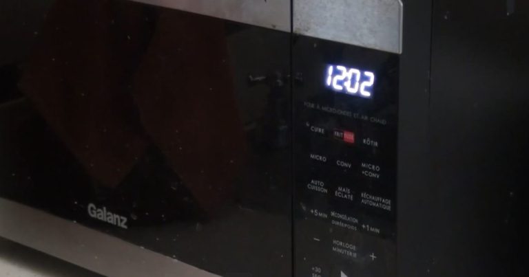 A inicios del 2025 esperan resolver problema de suspensiones del fluido eléctrico en Santa Elena