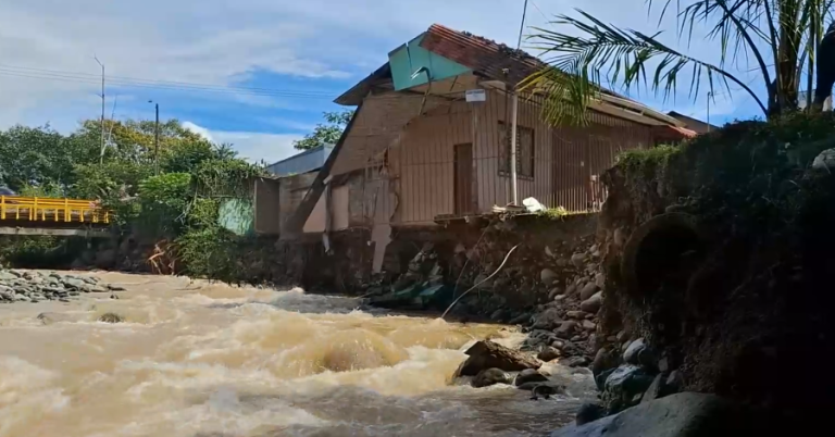 Familias vecinas de Quebradas y Morazán afectadas por inundaciones generadas el domingo