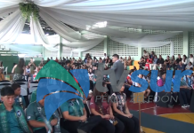 94 estudiantes se graduaron y lograron su título de primaria, tras pasar la prueba de ampliación en febrero anterior