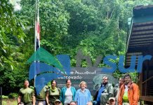 Minae da su posición tras manifestación en Uvita por el Parque Nacional Corcovado