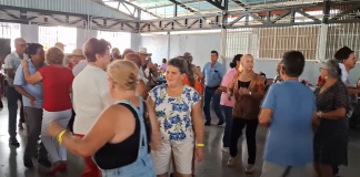Adultos mayores mostraron gran vitalidad en gran baile en El Carmen de Cajón