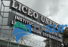 Egresados del Liceo Unesco realizan campaña para restaurar el rótulo del centro educativo