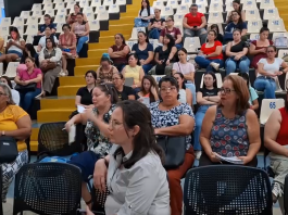Emprendedoras participan en capacitación sobre permisos de funcionamiento y patentes municipales