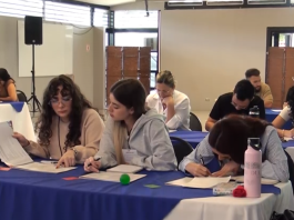 Jóvenes de la Zona Sur participan en capacitación de Impulso Emprende Joven